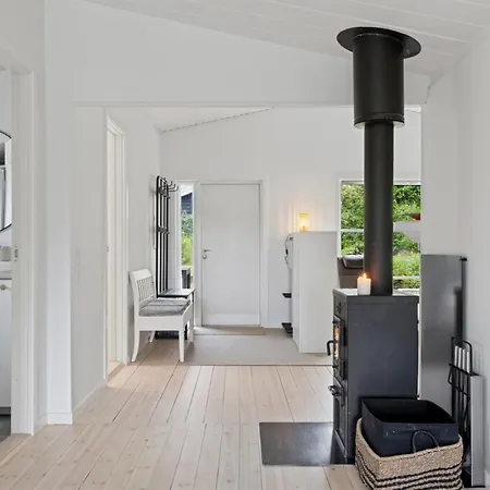 Donco - 600m From The Sea By Interhome * Dronningmølle