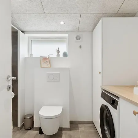 Donco - 600m From The Sea By Interhome